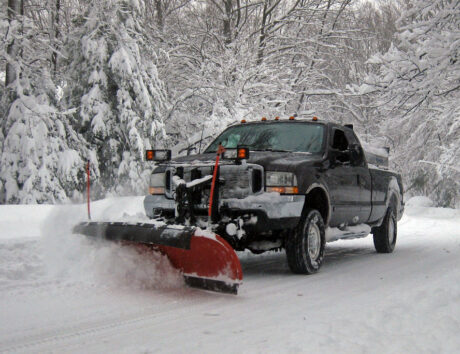 snow plowing racine, plowing snow racine, racine snow plowing